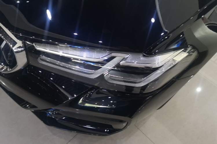 Used BMW 5 Series New Energy 2022 535Le M Sport Package Left Front Headlight