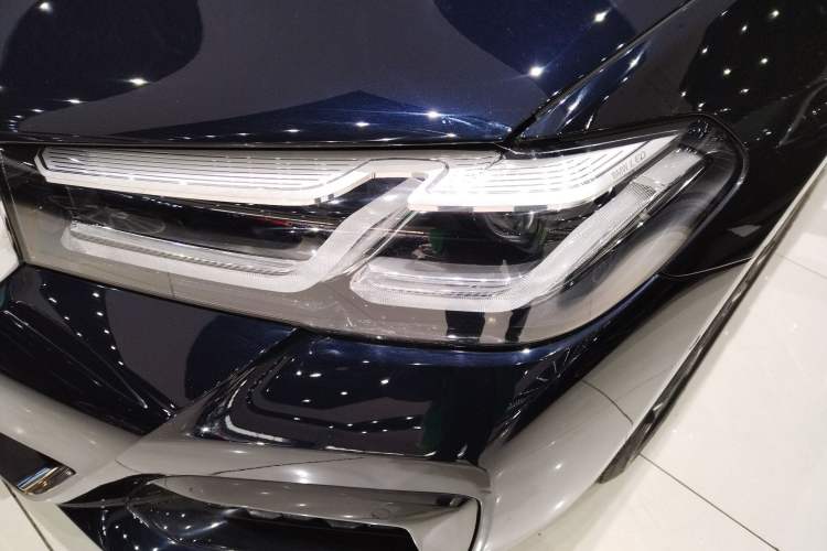 Used BMW 5 Series New Energy 2022 535Le Luxury Package Left Front Headlight