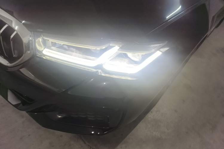 Used BMW 5 Series New Energy 2022 Restyled 535Le M Sport Package Left Front Headlight