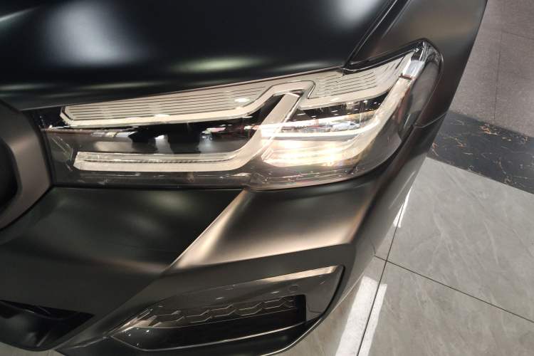 Used BMW 5 Series New Energy 2022 Second Facelift 535Le M Sport Package Left Front Headlight