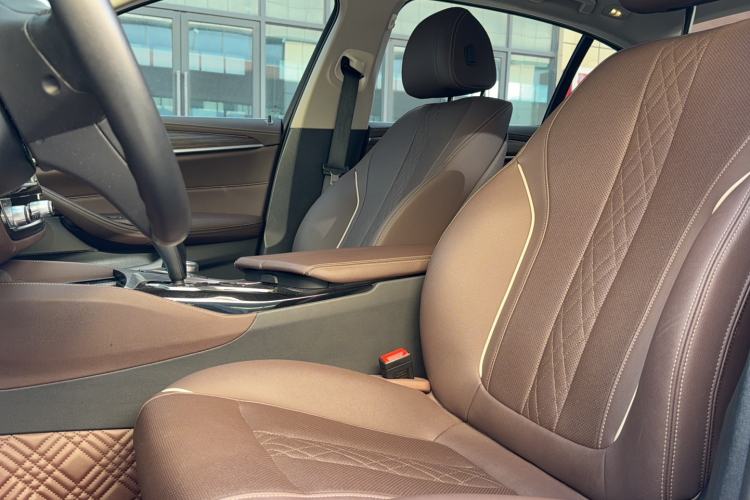 Used BMW 5 Series New Energy 2022 Second Facelift 535Le Luxury Package Left Front Seat
