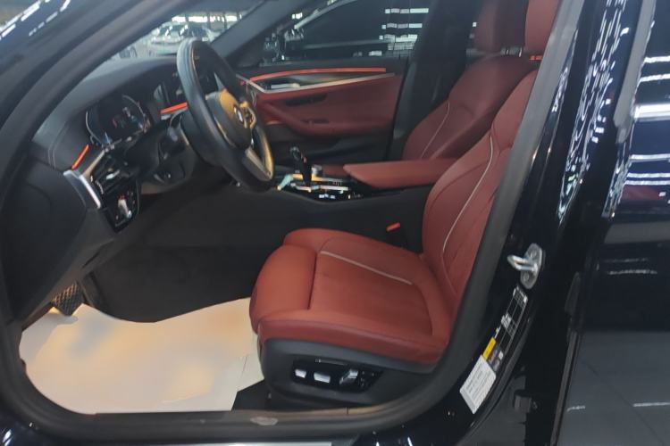 Used BMW 5 Series New Energy 2022 Second Facelift 535Le Pioneer Edition M Sport Package Left Front Seat