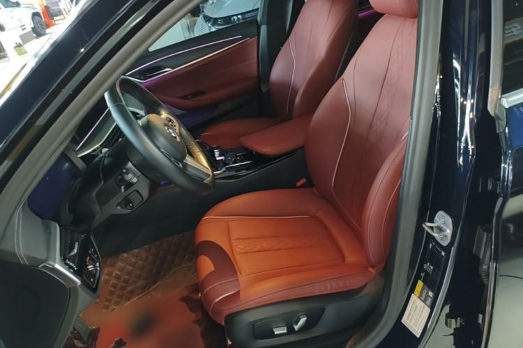 Used BMW 5 Series New Energy 2022 Restyled 535Le M Sport Package Left Front Seat