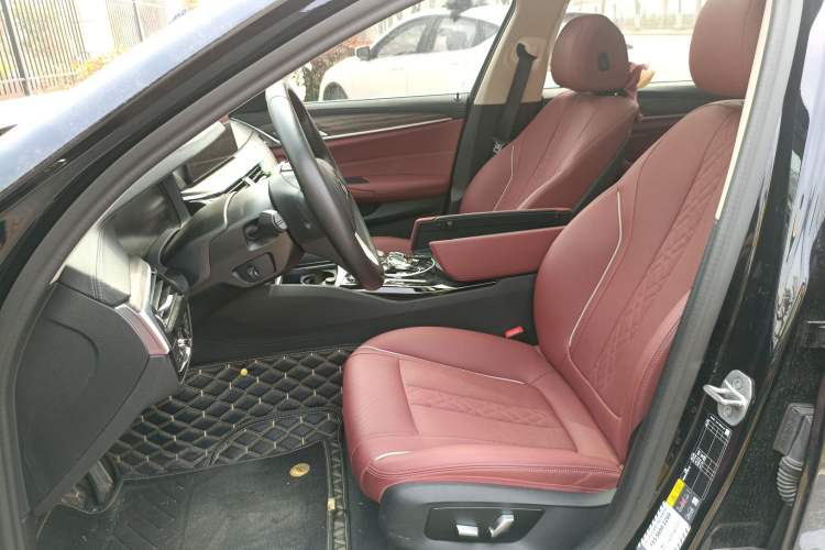 Used BMW 5 Series New Energy 2022 Updated Version 535Le Luxury Package Left Front Seat