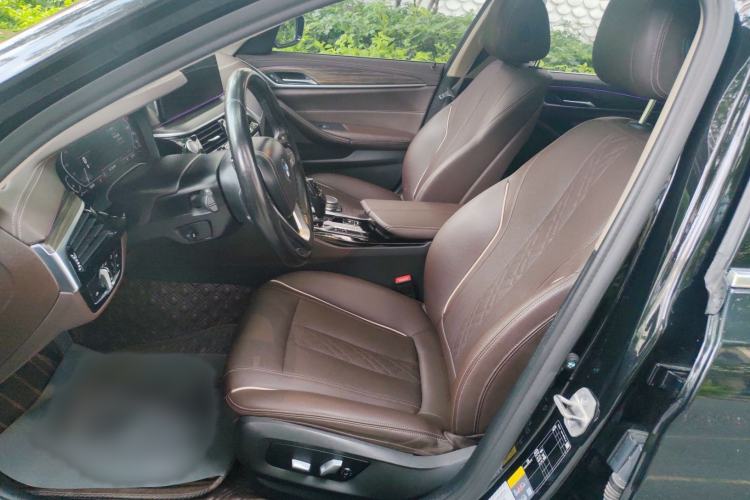 Used BMW 5 Series New Energy 2022 535Le Luxury Package Left Front Seat