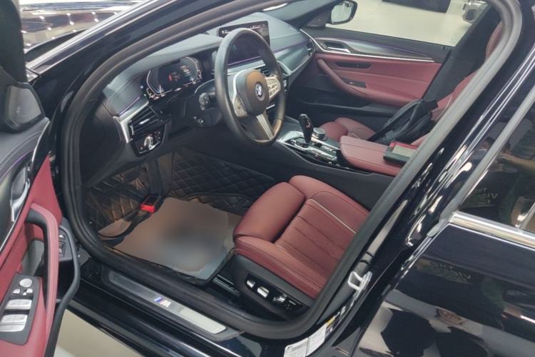 Used BMW 5 Series New Energy 2022 Second Facelift 535Le Pioneer Edition M Sport Package Left Front Seat