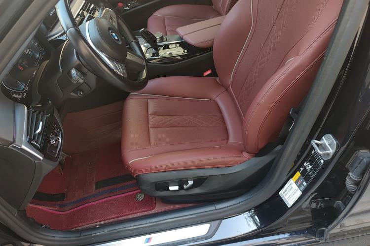 Used BMW 5 Series New Energy 2022 Second Facelift 535Le M Sport Package Left Front Seat