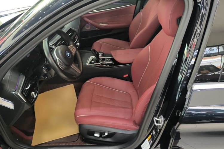 Used BMW 5 Series New Energy 2022 Second Facelift 535Le M Sport Package Left Front Seat
