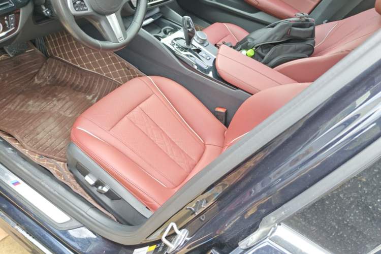 Used BMW 5 Series New Energy 2022 Restyled 535Le M Sport Package Left Front Seat