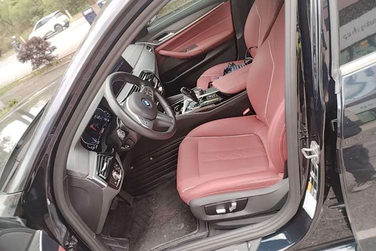 Used BMW 5 Series New Energy 2022 Second Facelift 535Le M Sport Package Left Front Seat