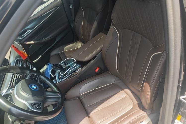 Used BMW 5 Series New Energy 2022 535Le Pioneer Edition M Sport Package Left Front Seat