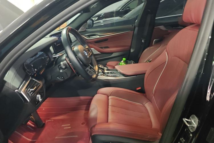 Used BMW 5 Series New Energy 2022 535Le Pioneer Edition M Sport Package Left Front Seat