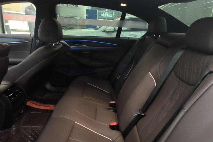 Used BMW 5 Series New Energy 2022 Restyled 535Le M Sport Package Left Rear Seat