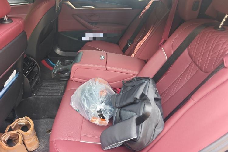 Used BMW 5 Series New Energy 2022 Restyled 535Le M Sport Package Left Rear Seat