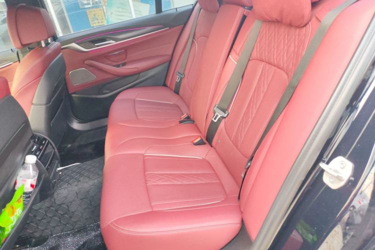 Used BMW 5 Series New Energy 2022 535Le Pioneer Edition M Sport Package Left Rear Seat