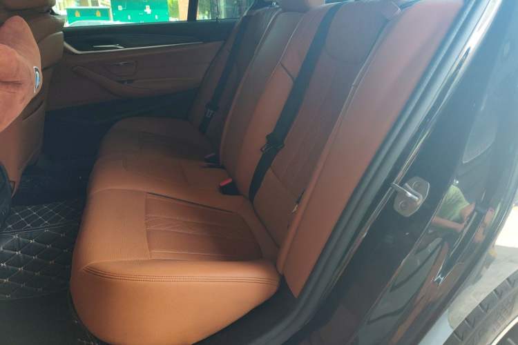 Used BMW 5 Series New Energy 2022 535Le M Sport Package Left Rear Seat