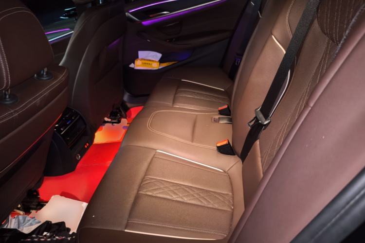 Used BMW 5 Series New Energy 2022 535Le M Sport Package Left Rear Seat
