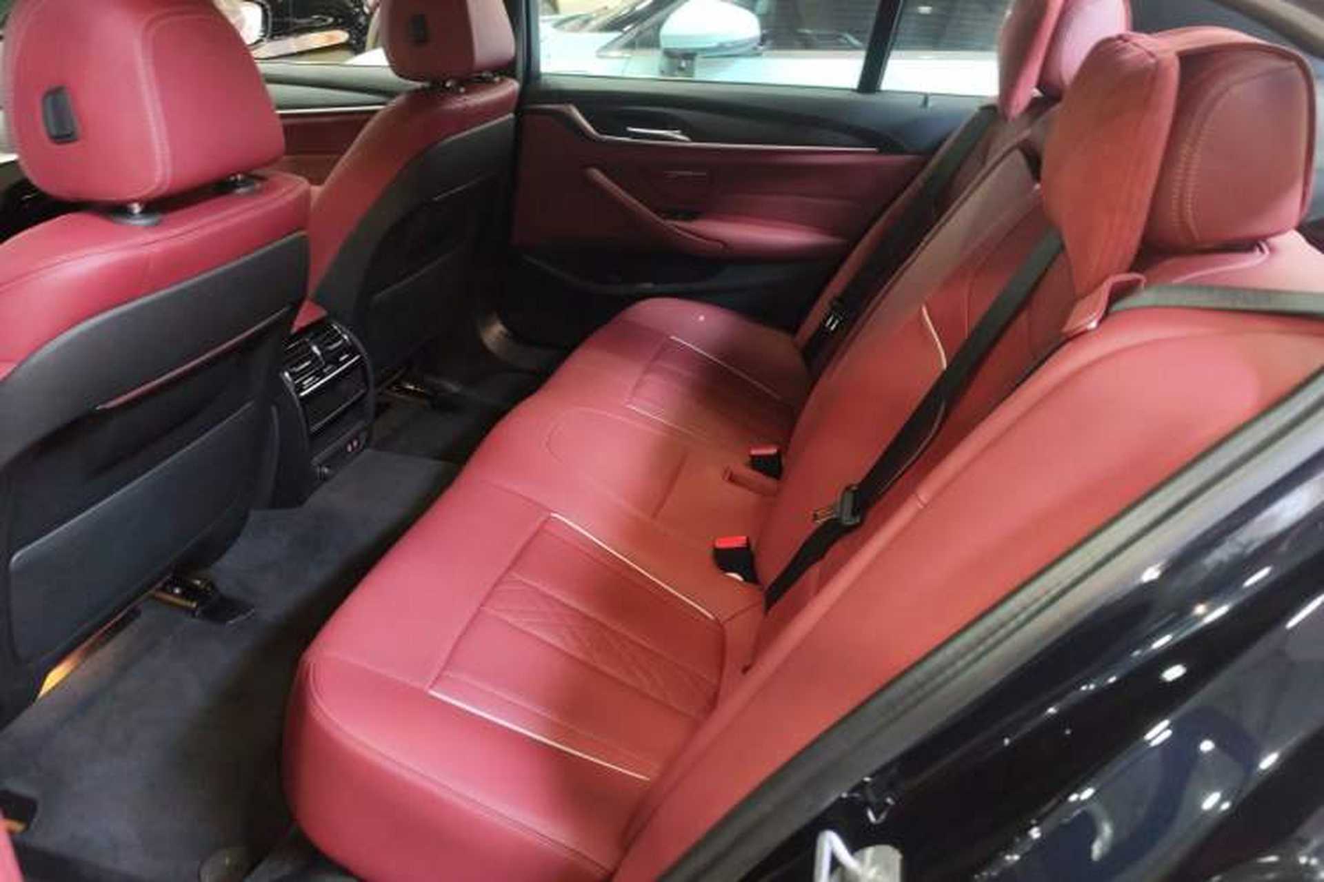 Used BMW 5 Series New Energy 2022 Second Facelift 535Le M Sport Package Left Rear Seat