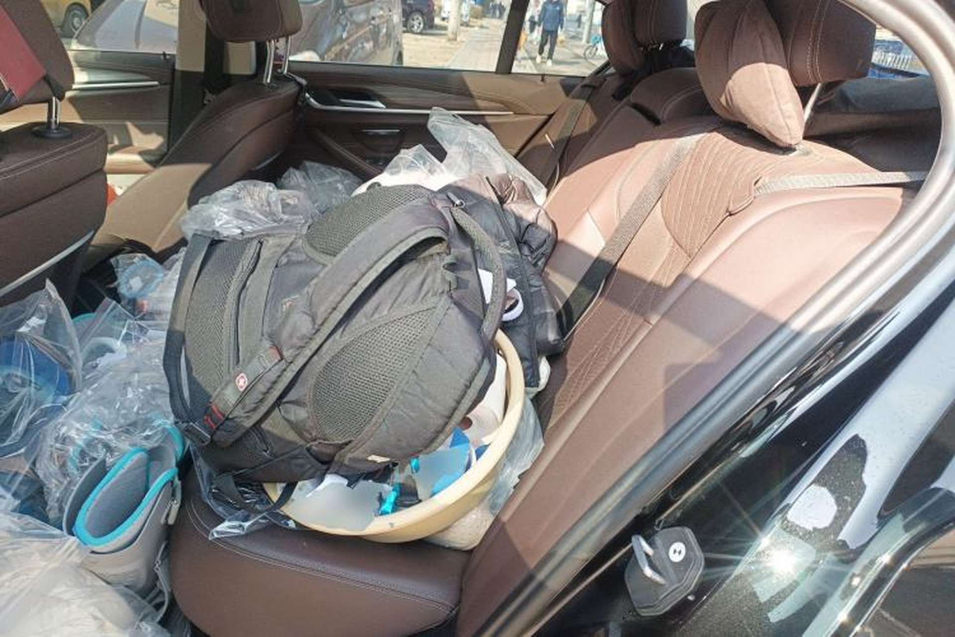 Used BMW 5 Series New Energy 2022 535Le Luxury Package Left Rear Seat