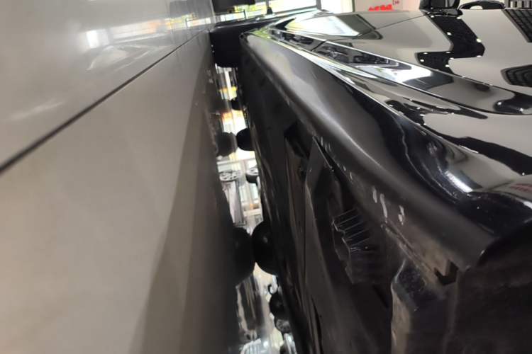 Used BMW 5 Series New Energy 2022 Second Facelift 535Le M Sport Package Left Side Sill