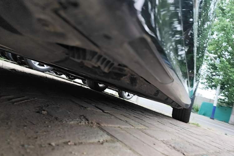 Used BMW 5 Series New Energy 2022 Second Facelift 535Le M Sport Package Left Side Sill