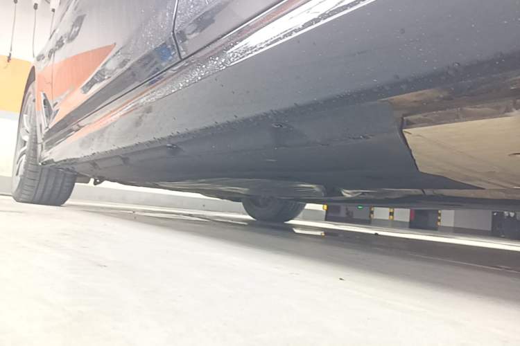 Used BMW 5 Series New Energy 2022 Second Facelift 535Le M Sport Package Left Side Sill