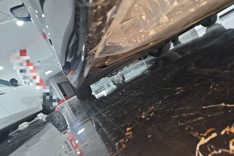 Used BMW 5 Series New Energy 2022 535Le Pioneer Edition M Sport Package Left Side Sill