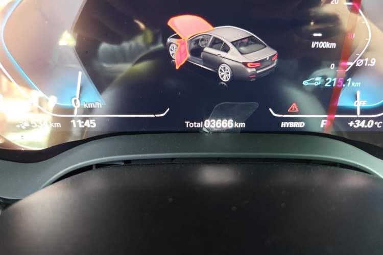 Used BMW 5 Series New Energy 2022 Restyled 535Le M Sport Package Odometer Close Up