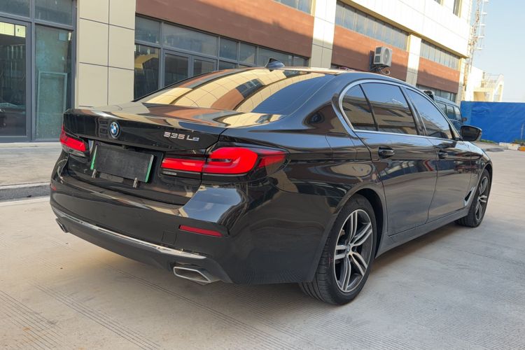 Used BMW 5 Series New Energy 2022 Second Facelift 535Le Luxury Package Rear Right 45 Deg
