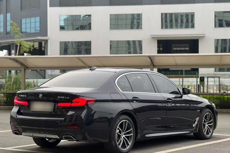 Used BMW 5 Series New Energy 2022 535Le M Sport Package Rear Right 45 Deg