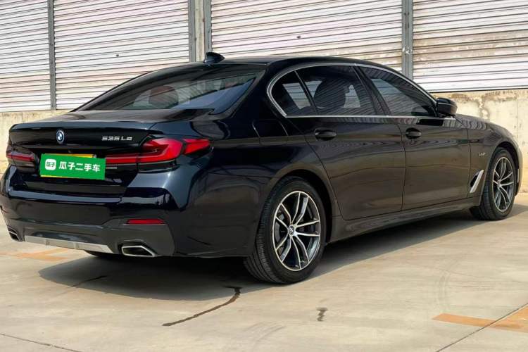 Used BMW 5 Series New Energy 2022 Updated Version 535Le Luxury Package Rear Right 45 Deg