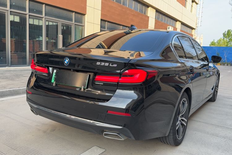 Used BMW 5 Series New Energy 2022 Second Facelift 535Le Luxury Package Rear Right 45 Deg