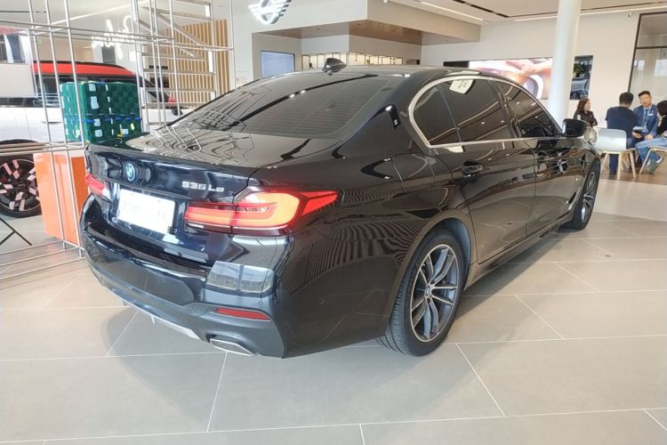 Used BMW 5 Series New Energy 2022 Second Facelift 535Le M Sport Package Rear Right 45 Deg