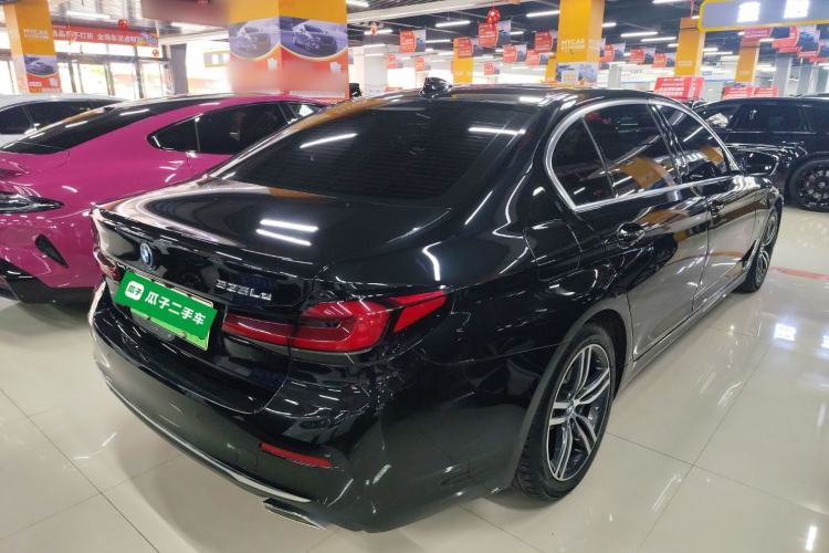 Used BMW 5 Series New Energy 2022 Second Facelift 535Le Luxury Package Rear Right 45 Deg