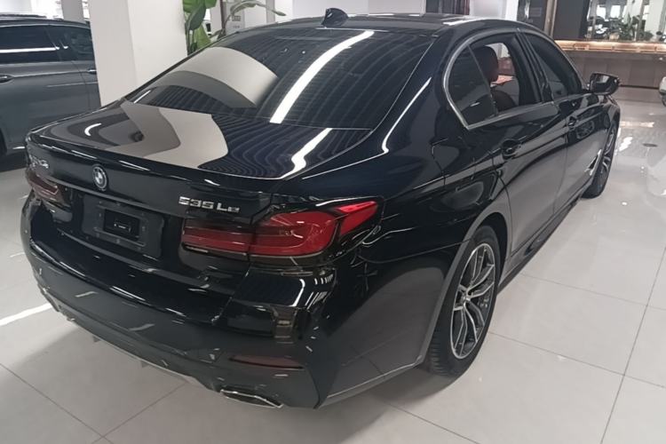 Used BMW 5 Series New Energy 2022 Second Facelift 535Le M Sport Package Rear Right 45 Deg