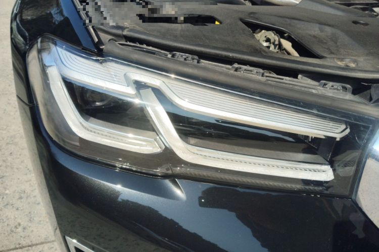Used BMW 5 Series New Energy 2022 Updated Version 535Le Luxury Package Right Front Headlight