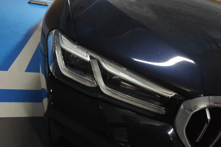 Used BMW 5 Series New Energy 2022 Second Facelift 535Le Pioneer Edition M Sport Package Right Front Headlight