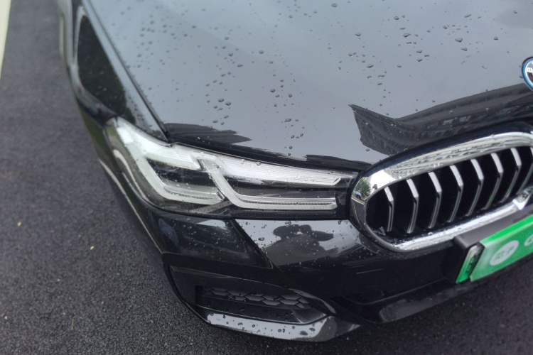 Used BMW 5 Series New Energy 2022 Restyled 535Le M Sport Package Right Front Headlight