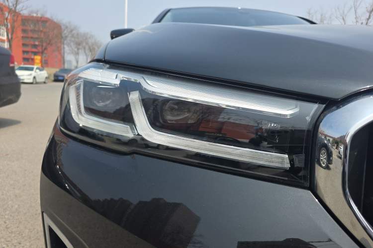 Used BMW 5 Series New Energy 2022 Updated Version 535Le Luxury Package Right Front Headlight