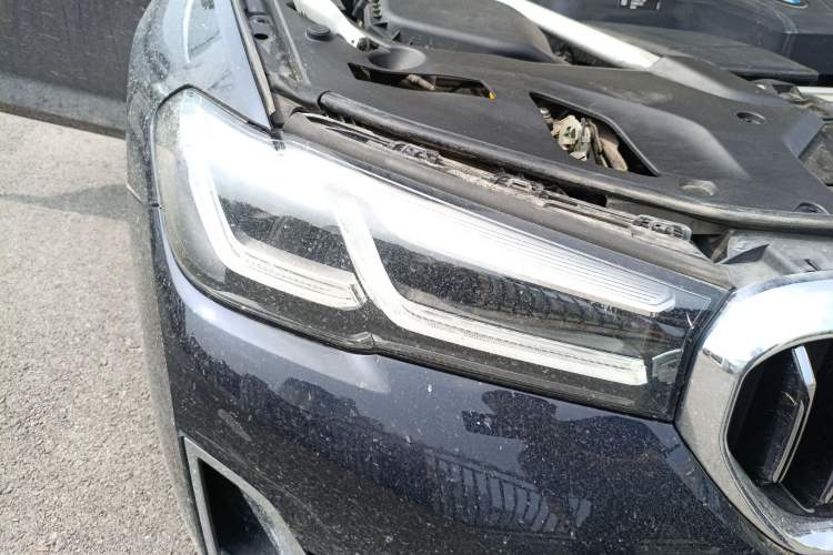 Used BMW 5 Series New Energy 2022 Updated Version 535Le Luxury Package Right Front Headlight