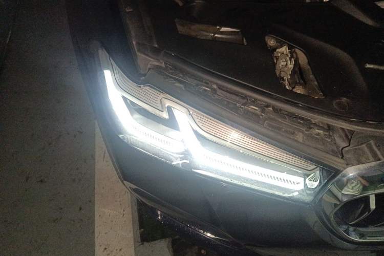 Used BMW 5 Series New Energy 2022 Second Facelift 535Le Luxury Package Right Front Headlight