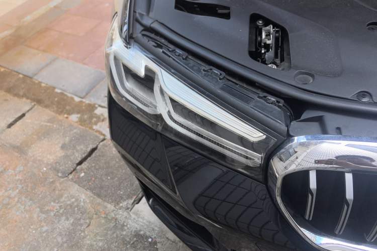 Used BMW 5 Series New Energy 2022 Second Facelift 535Le M Sport Package Right Front Headlight