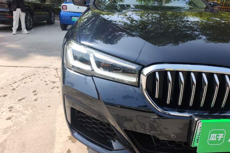 Used BMW 5 Series New Energy 2022 Second Facelift 535Le M Sport Package Right Front Headlight