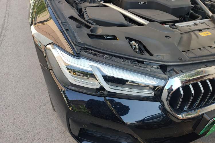 Used BMW 5 Series New Energy 2022 Second Facelift 535Le M Sport Package Right Front Headlight