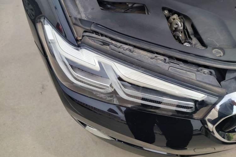 Used BMW 5 Series New Energy 2022 Updated Version 535Le Luxury Package Right Front Headlight