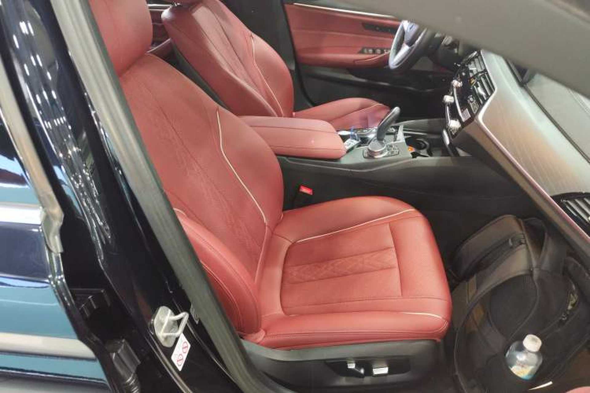 Used BMW 5 Series New Energy 2022 Second Facelift 535Le M Sport Package Right Front Seat