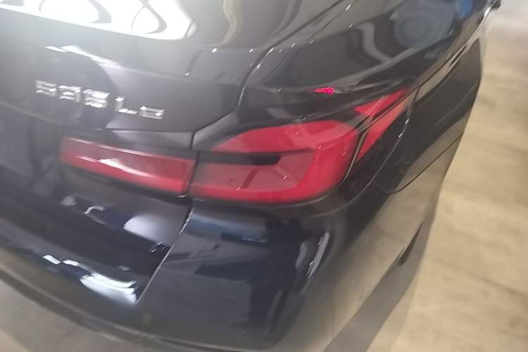 Used BMW 5 Series New Energy 2022 Restyled 535Le M Sport Package Right Rear Taillight