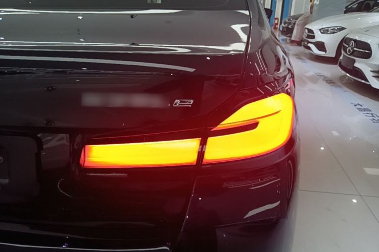Used BMW 5 Series New Energy 2022 535Le Pioneer Edition M Sport Package Right Rear Taillight