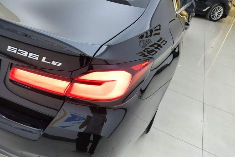 Used BMW 5 Series New Energy 2022 Restyled 535Le M Sport Package Right Rear Taillight