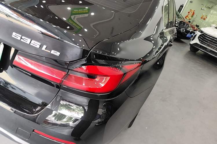 Used BMW 5 Series New Energy 2022 535Le Luxury Package Right Rear Taillight